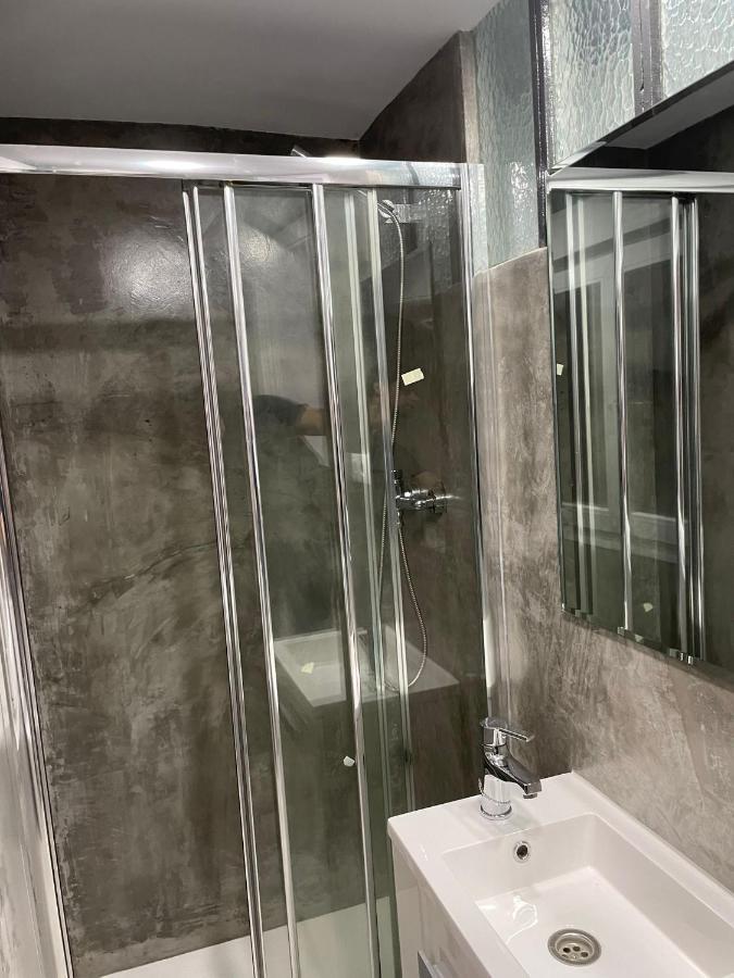 Lovely Studio Apartment With Terrace Малага Екстер'єр фото